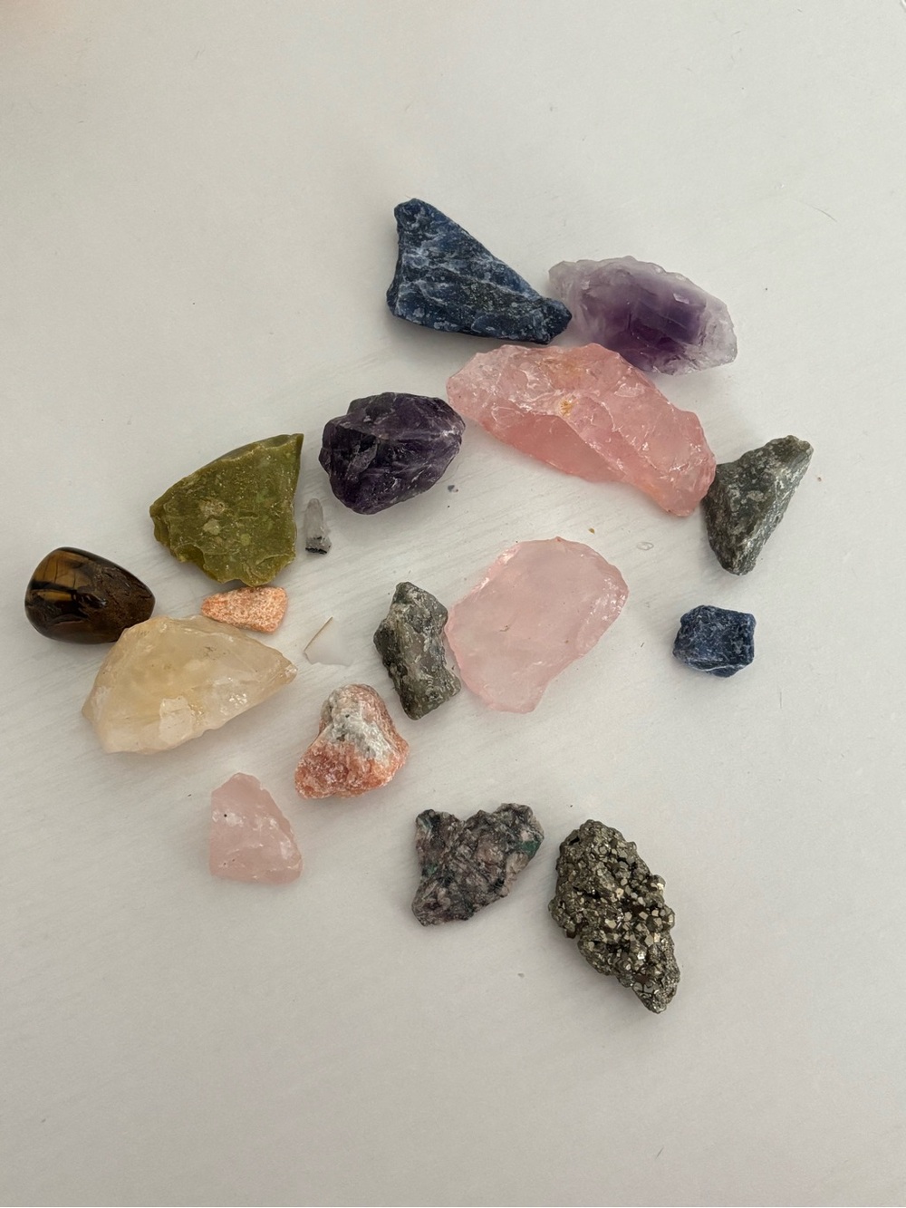 Assorted Rose Quartz and Mixed Crystal Home Accent Set - Unbranded